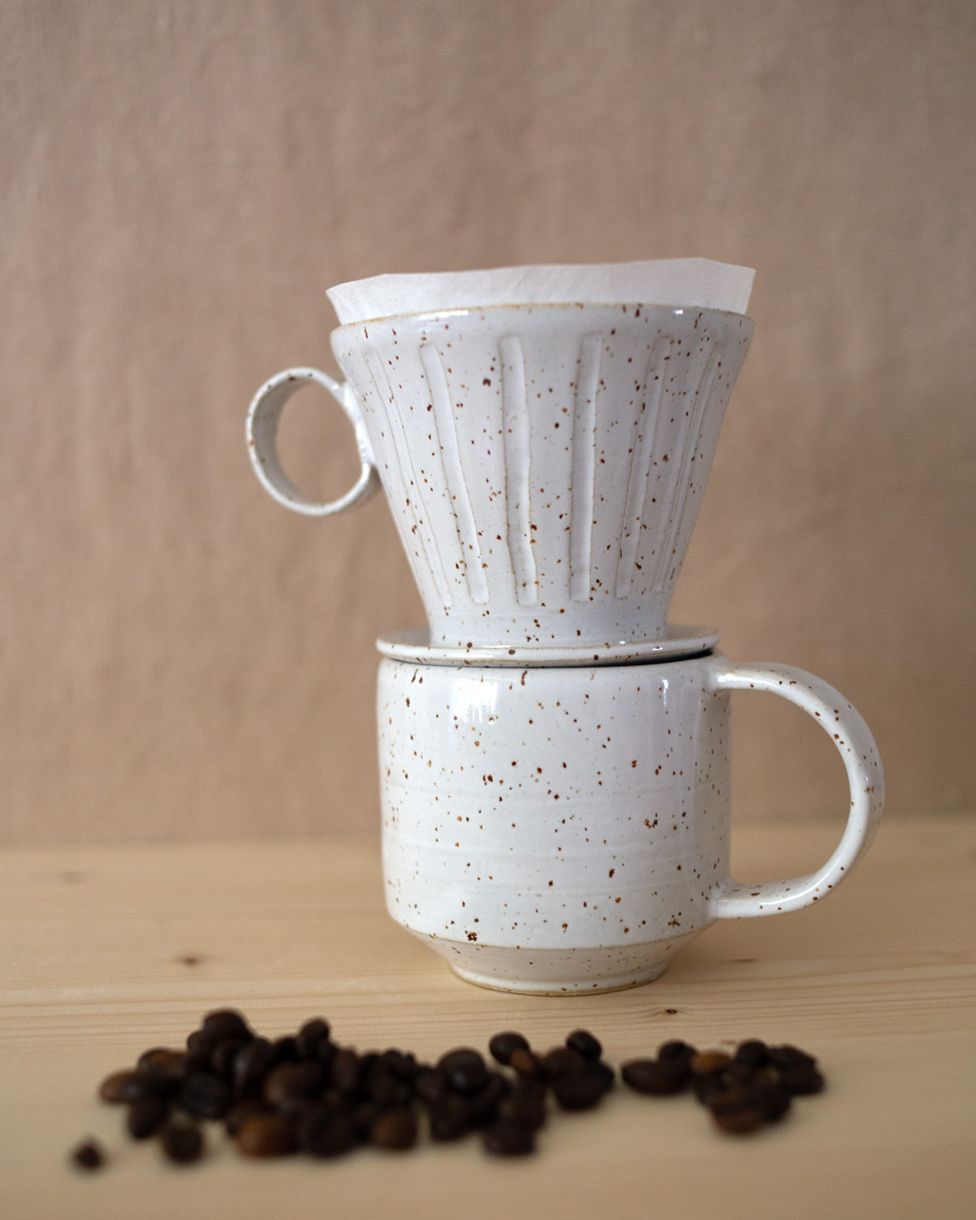 Coffee dripper – Snäckskal by Emelie Zetterberg