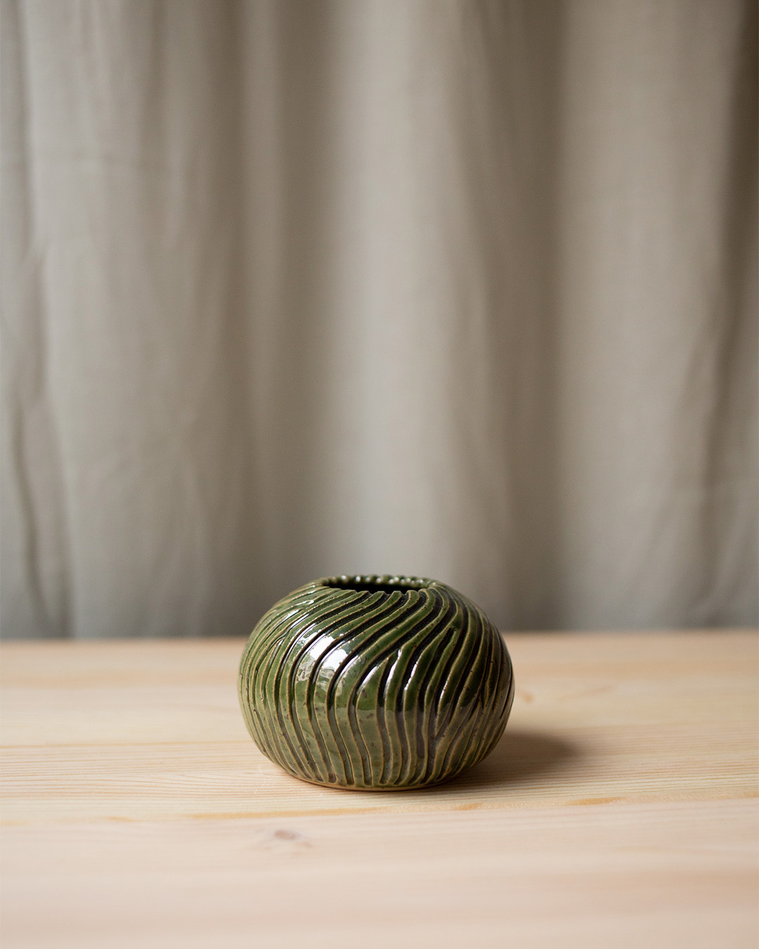 Vase – Havsanemon I by Emelie Zetterberg