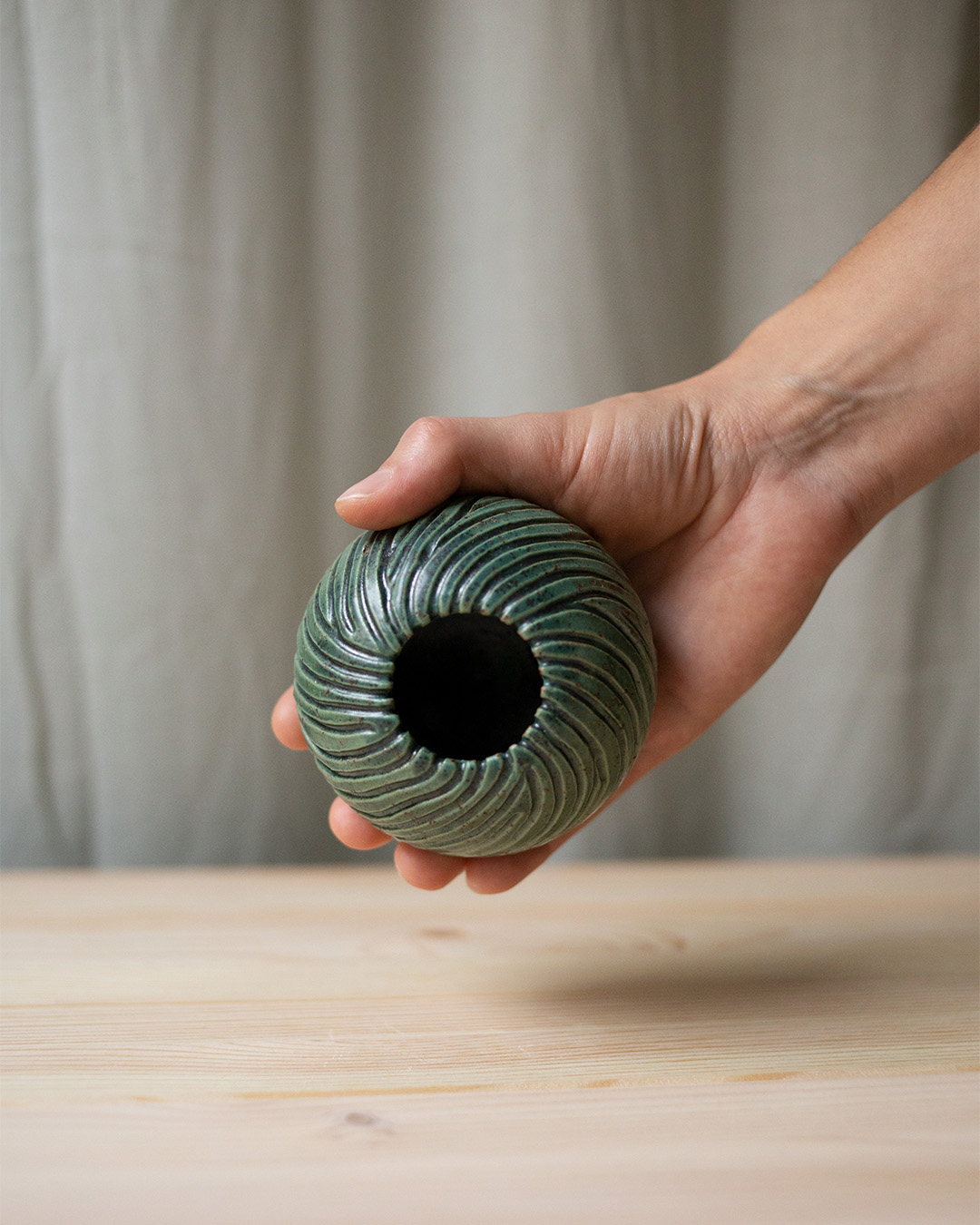 Vase – Havsanemon II by Emelie Zetterberg